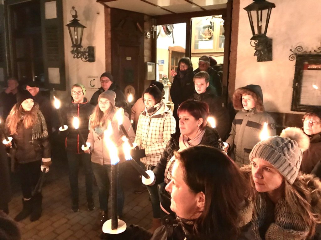 Die Musiker vor dem Start der Fackelwanderung Die Musiker vor dem Start der Fackelwanderung
