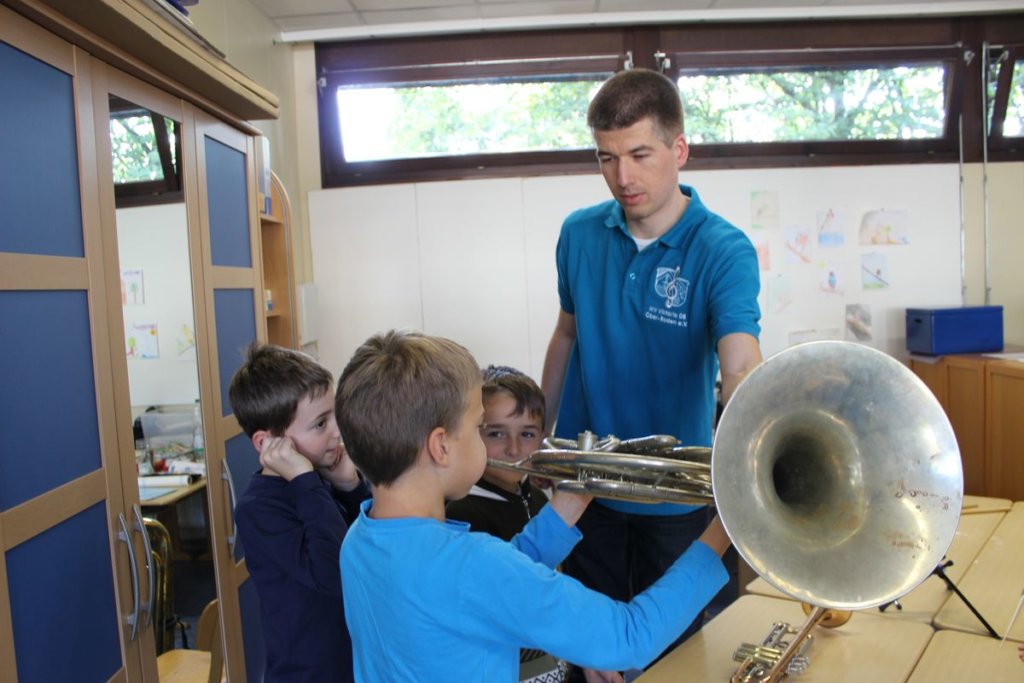 Instrumentenvorstellung Breidertschule